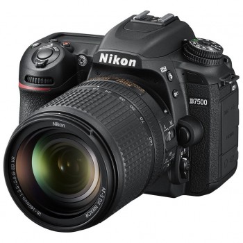 Фотоаппарат дзеркальна Nikon D7500 + 18-140VR (VBA510K002)