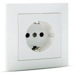 Розетка  SVEN SE-60021P white (4895134780968) 4895134780968